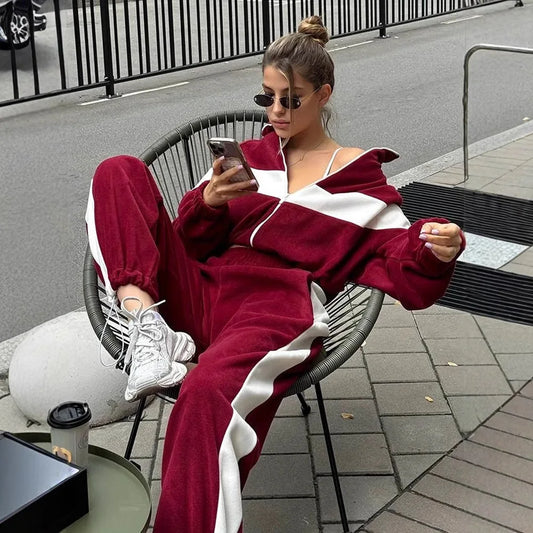 Women Autumn and Winter New Hoodie+pants Two-piece Set Fashionable Casual Sports Set .   S-XL