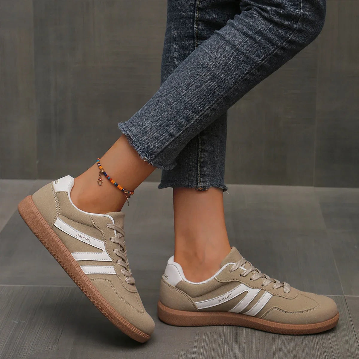 Women Sneakers 2025 Spring New Luxury Flat Loafers Comfortable Slip on Soft Lightweight Outdoor Shoes .