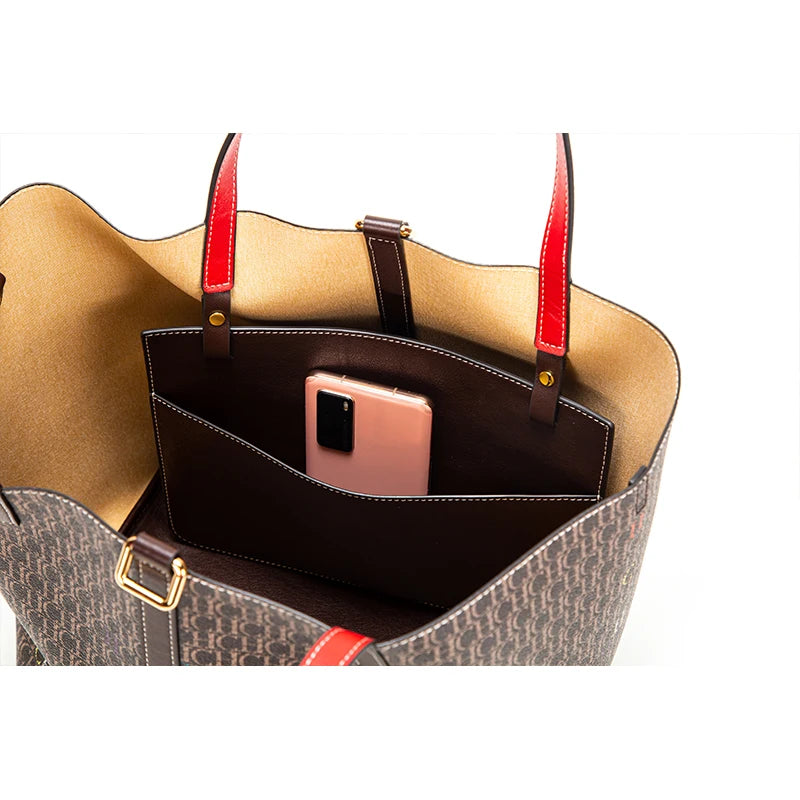 Monogrammed Designed Classic Style Small Metal Accessories Exquisite Workmanship Large Capacity Bag