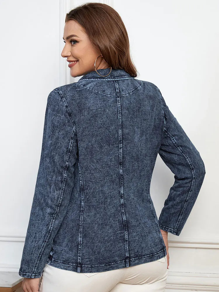 Women's plus Size Casual Denim Jacket Loose Fit Classic Style Button Detailing Long Sleeve