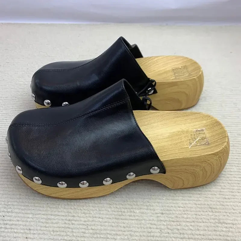 Women Clogs Metal Rivets Decoration Platform Sandals Outdoor Thick Sole Casual Clog