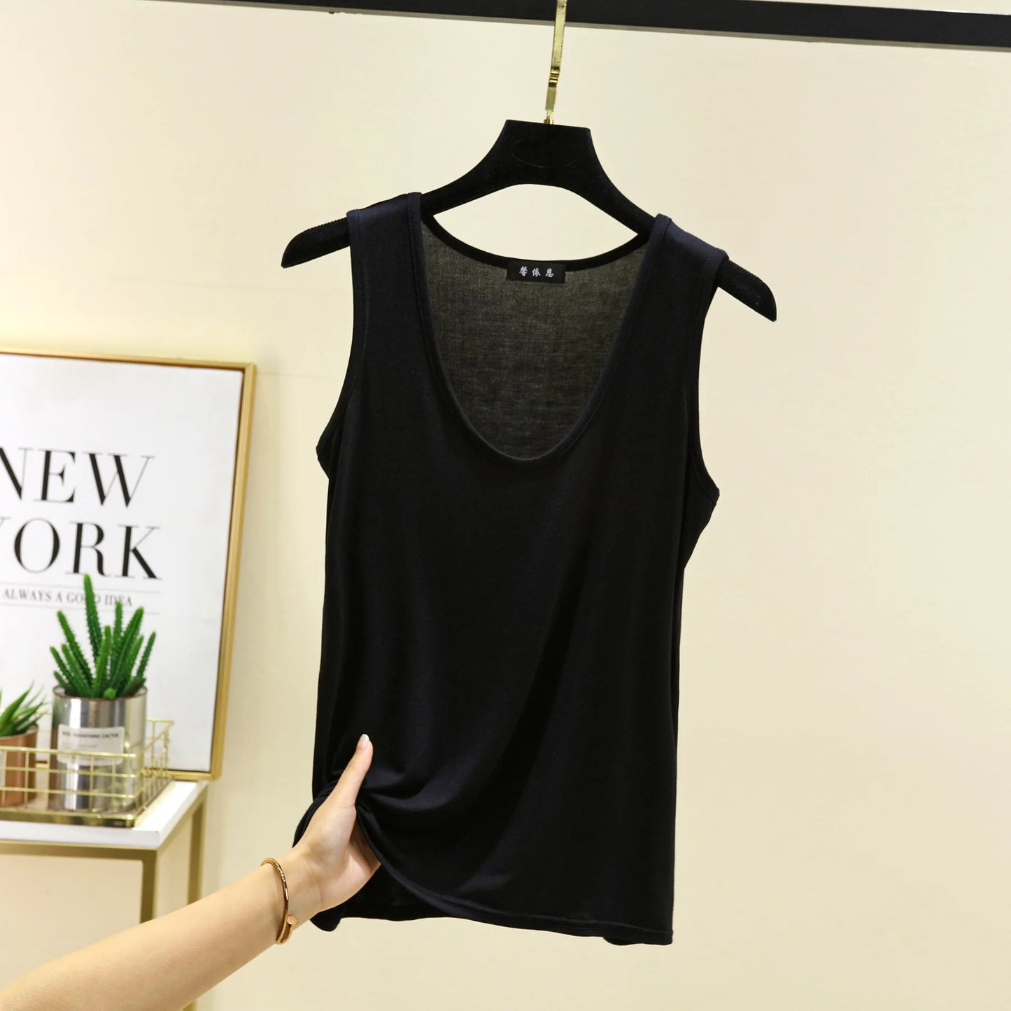 Plus size Women's tank Tops U-Neck Summer Loose Tee