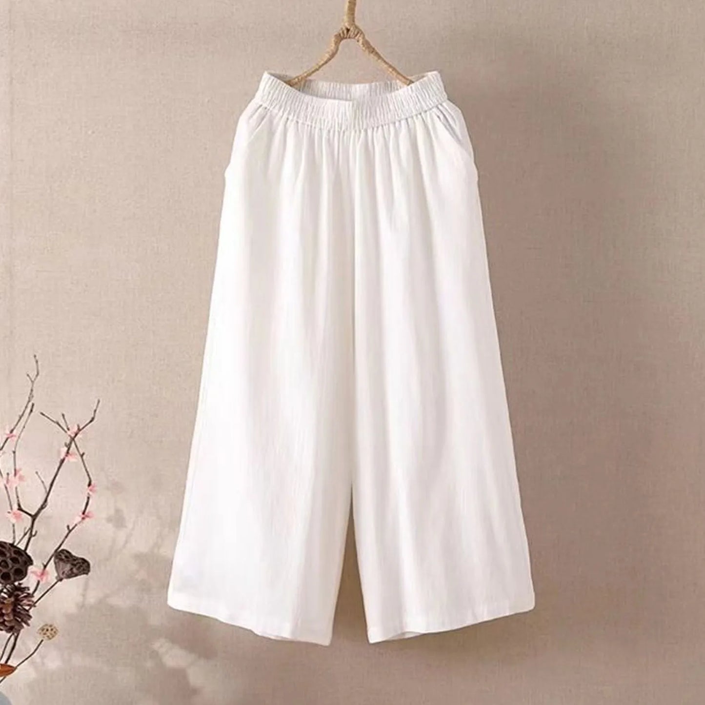 Plus Size Casual and Versatile Lazy Style Wide Leg With Pockets Lightweight High Waist Loose Cropped Capris.   L-3X