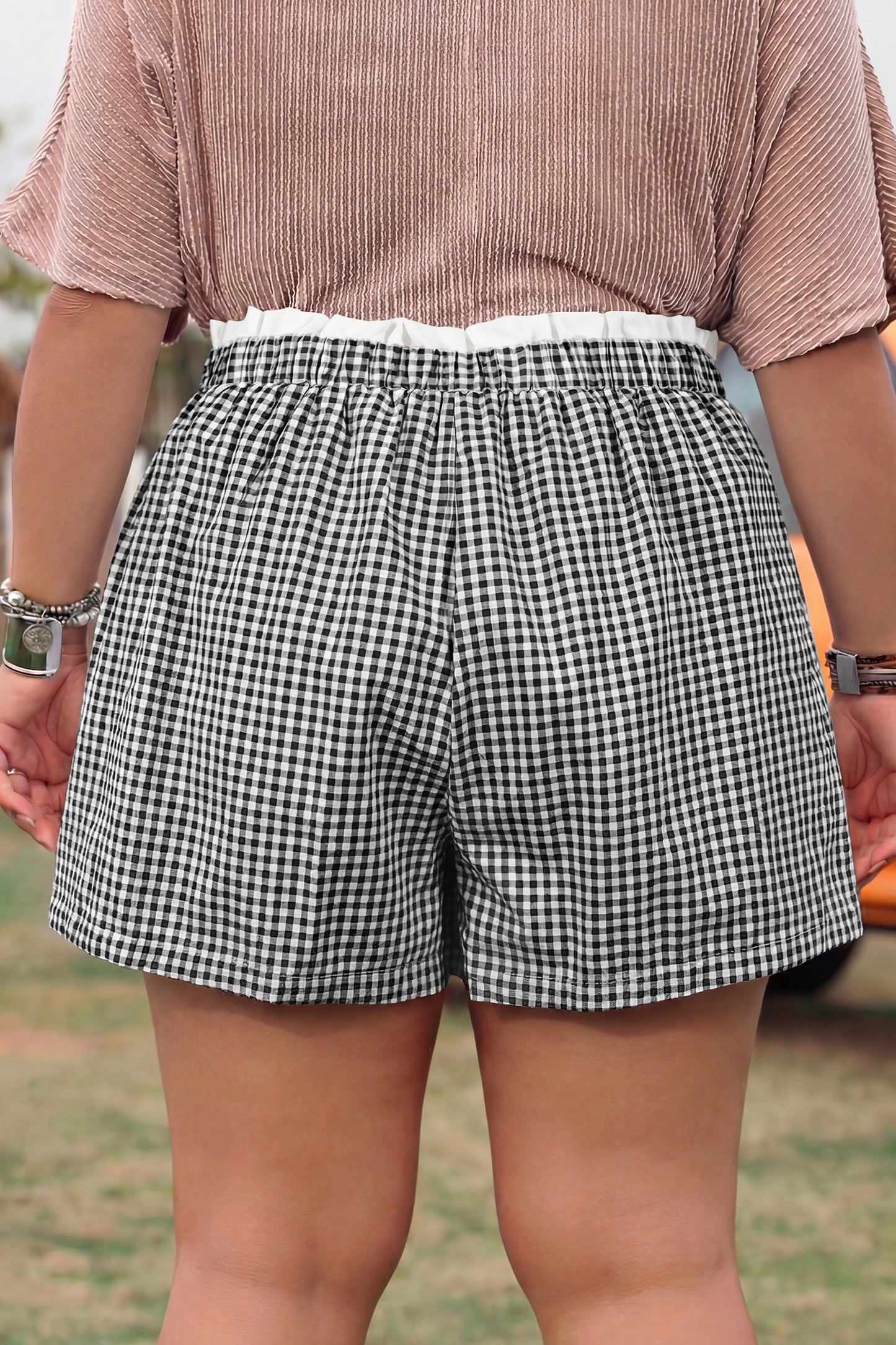 Green Contrast Trim Plaid Print Plus Size Shorts