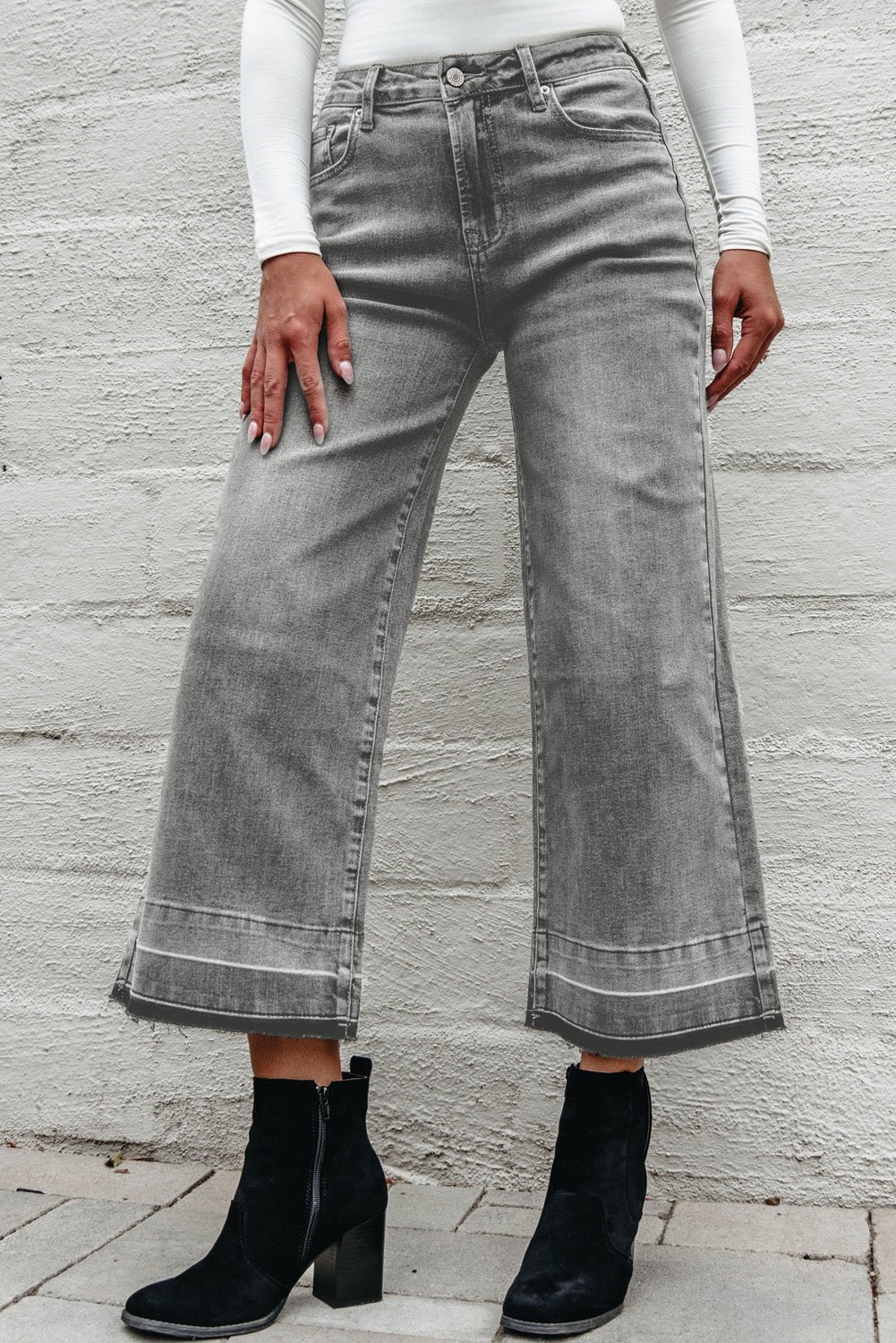 Gray Raw Hem Straight Leg High Waist Cropped Jeans
