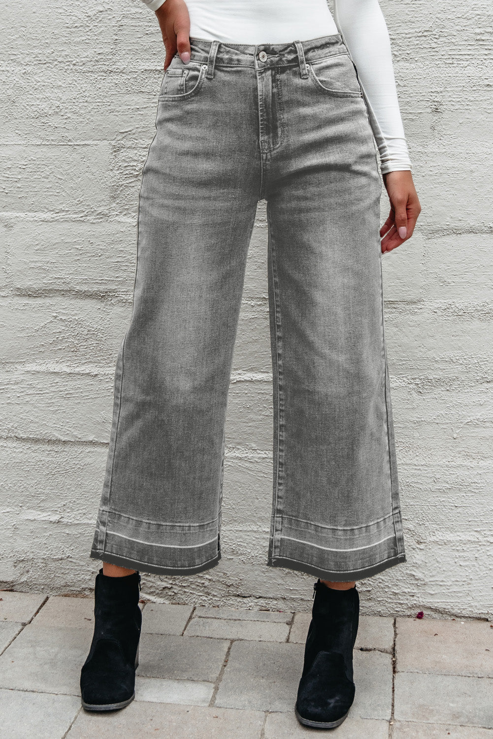 Gray Raw Hem Straight Leg High Waist Cropped Jeans