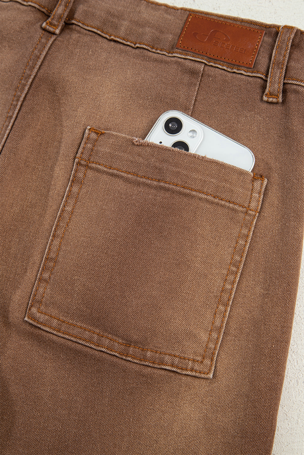 Brown Minimalist Patch Pocket Shift Jeans