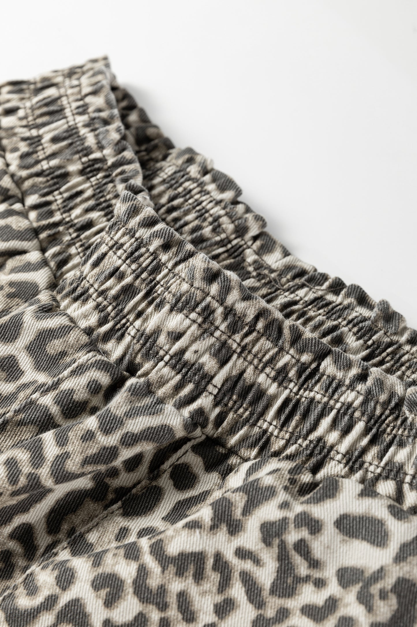 Leopard Print Elastic Waist Loose Pull-On Jeans in Brown