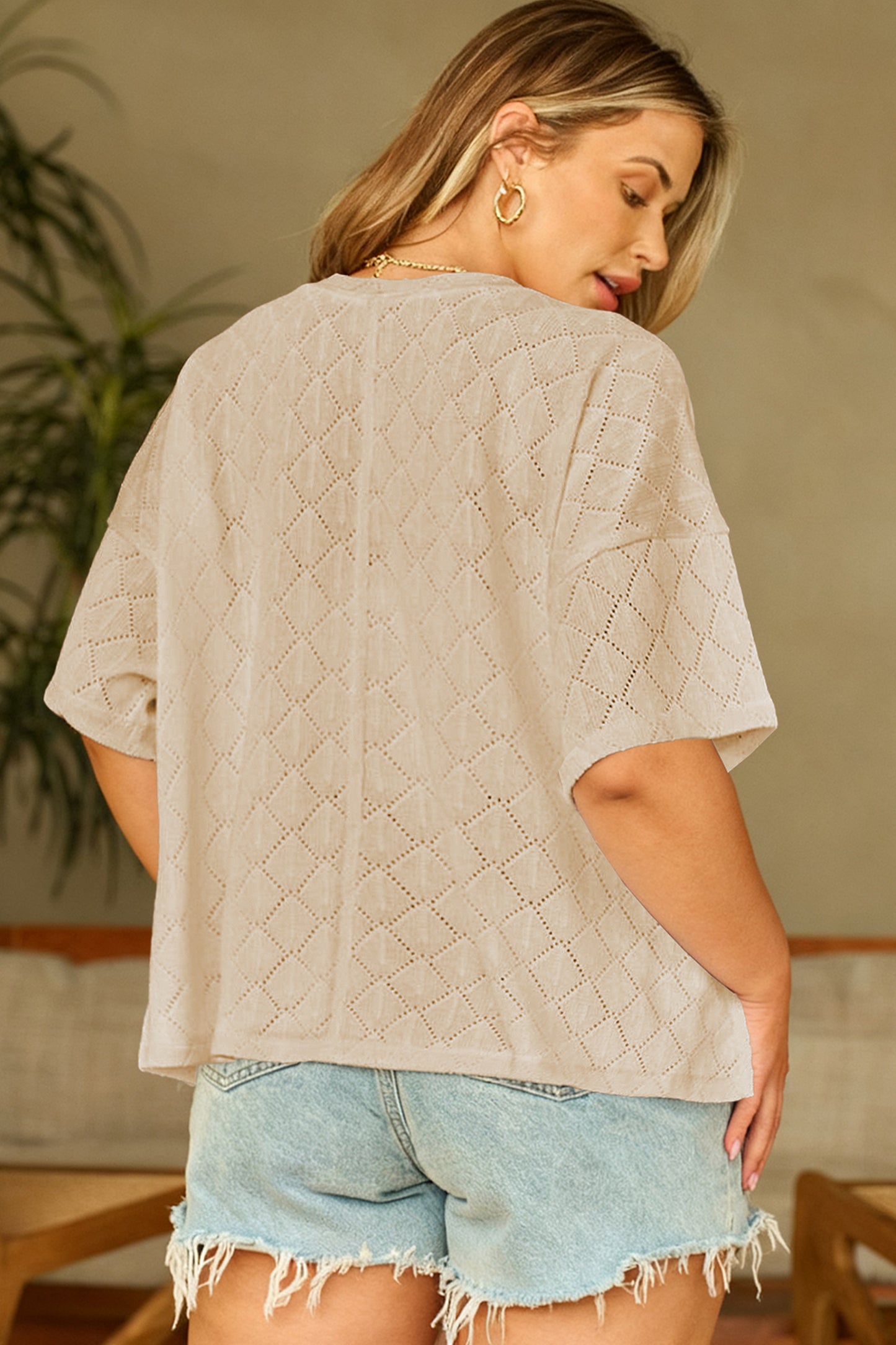 Lightweight Knit V-Neck Short Sleeve Top – Plus Size Black Light Pink Beige Blue L–4X